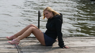 Hunt for Hot Action - секс видео онлайн YAY.PORN