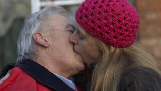 Смотри Blonde babe Olga Bartz gives sloppy blowjob and swallows Gustavo's cum - лучшее порно YAY.PORN