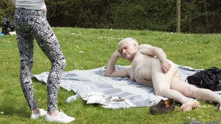 Смотри Passionate Blowjob Session in the Spring - лучшее порно YAY.PORN