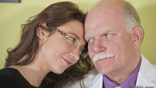 Butler's Old Skills Meet Young Needs - секс видео онлайн YAY.PORN