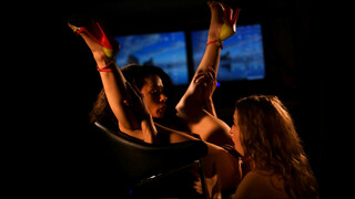 Hairy Pussy Play 2 - секс видео онлайн YAY.PORN