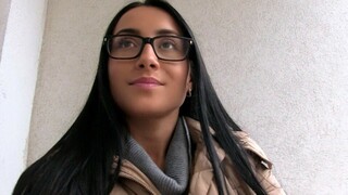 Anna Rose Fucks a Random in the Staircase - секс видео онлайн YAY.PORN