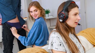 Смотри Hot Latina Oxana Chic Licks Pussy Before Hardcore Reverse Cowgirl - лучшее порно YAY.PORN