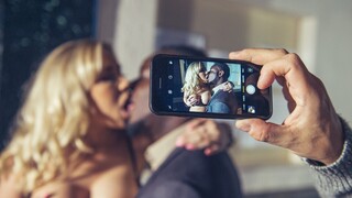 Смотри Pub Pounder: Karlie Simon Takes on Antonio Black - лучшее порно YAY.PORN