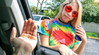 Смотри Tony Rubino Fucks Khloe Kapri in Car - лучшее порно YAY.PORN