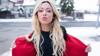 Outdoor Blowjob by Natural Tits Girl - секс видео онлайн YAY.PORN