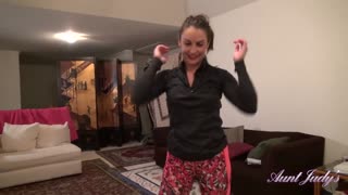 Small Tits MILF Aunt Cindy POV Blowjob - секс видео онлайн YAY.PORN