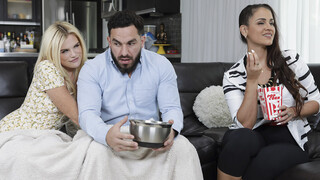 Смотри Step Sibling Fights - Hot Step Sister Rivalry with Peter Green - лучшее порно YAY.PORN