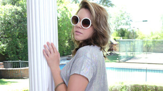 Смотри Young Teen Summer Lace Demands Pussy or Exposes Secrets - лучшее порно YAY.PORN