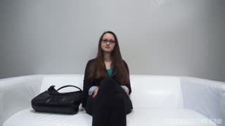 Смотри Brunette Martina in Hot Czech Casting - лучшее порно YAY.PORN