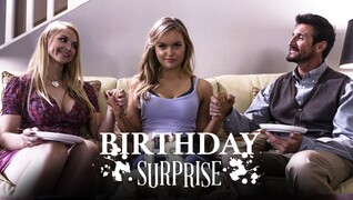 Смотри Stepfamily Birthday Surprise - Deepthroat & Titty Fuck - лучшее порно YAY.PORN