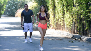 Смотри Gym Hotties Brenna & Romeo Get Sweaty & Horny - лучшее порно YAY.PORN