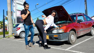 Смотри Hot Latina Cassandra Lust in Pink Lace - лучшее порно YAY.PORN