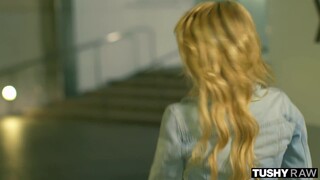 Смотри Brunette Lena Takes It Raw - Missionary & Facial Finish - лучшее порно YAY.PORN