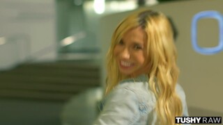 Смотри Rough Doggystyle Anal with Tattooed Brunette Ailee Anne - лучшее порно YAY.PORN