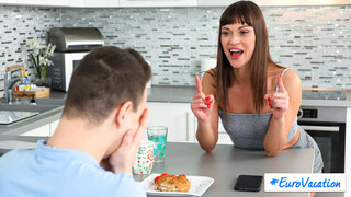 Смотри Taboo Stepmom Sex - Alyssa Reece POV Blowjob & Hard Fuck - лучшее порно YAY.PORN