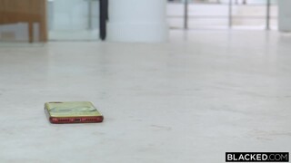 Interracial Creampie - Kelly Collins Takes Big Cock Deep - секс видео онлайн YAY.PORN