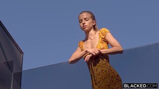 Смотри Spit Roasted & Double Blowjob - Emelie Crystal Gets Destroyed - лучшее порно YAY.PORN