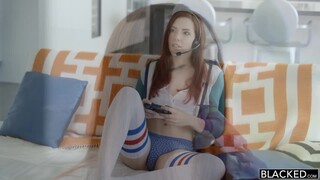 Смотри Hairy Bush Teen Takes BBC in Missionary & Doggystyle – Full Video - лучшее порно YAY.PORN