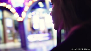 Смотри Summer Jones Gets Pounded - Rough Doggystyle & Cowgirl Ride - лучшее порно YAY.PORN