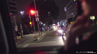 Смотри Lily Lou gets facial after wild interracial hotel sex - лучшее порно YAY.PORN