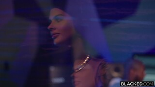 Смотри Big Tits Keisha Grey Deep Throats and Rides Anton Harden - лучшее порно YAY.PORN