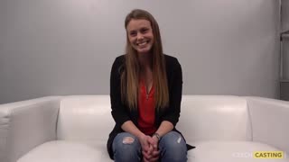 Смотри European Blonde Pavlina in Wild Lesbian Toy Play - лучшее порно YAY.PORN