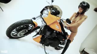 Смотри Young beautiful Clover flaunts body in Harley-themed photo session - лучшее порно YAY.PORN