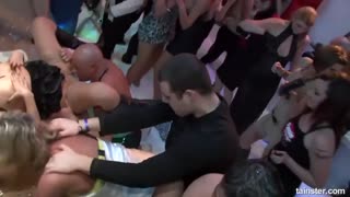 Brigitte & Friends Orgy - Brunettes Blondes Interracial Sex - секс видео онлайн YAY.PORN