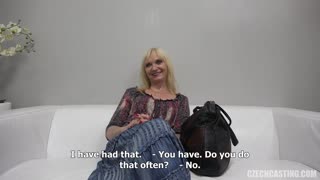 Смотри Dazzling Blonde Helena Takes Big Cock - лучшее порно YAY.PORN