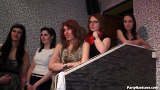 Смотри Crazy Party Sex - CFNM, Toys & Lingerie - Hardcore Vol. 71 - лучшее порно YAY.PORN