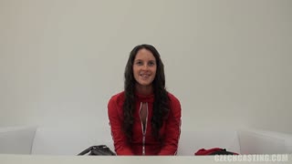 Смотри Lenka – European Brunette in Naughty Casting - лучшее порно YAY.PORN