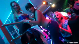 Wild Lesbian Party - Hot MILFs Licking Pussy - Group Sex & Stockings - секс видео онлайн YAY.PORN