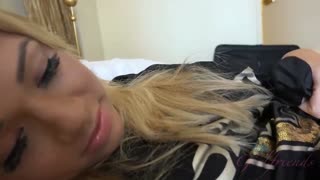 Amateur GF Katerina Kay Gives Epic Handjob & Gets Cum On Hand - секс видео онлайн YAY.PORN