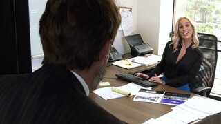 Sarah Jessie's Hard Work Pays Off - секс видео онлайн YAY.PORN