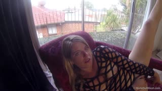 Смотри Natacha Takes Anal and Sex Toys in Chez Lounge - лучшее порно YAY.PORN
