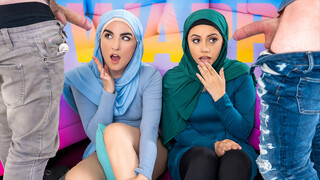 Смотри Hairy PAWG Stepsister Takes Facial in Wild Foursome - лучшее порно YAY.PORN