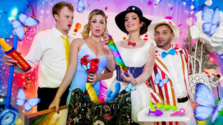 Смотри Taboo Thong Party with Ashley Alexander - лучшее порно YAY.PORN