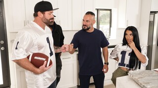 Joey's Tattooed Brunette Fuck - секс видео онлайн YAY.PORN