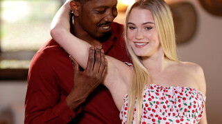 Смотри Cute Little Chloe Rose #15 - Interracial Sex with Isiah Maxwell - лучшее порно YAY.PORN
