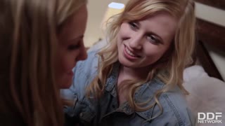 Blonde Satine Spark in Lingerie - Lesbian Fingering & Pussy Play - секс видео онлайн YAY.PORN