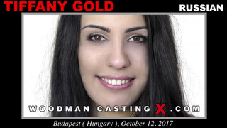Смотри Tiffany Gold Strips Down for a Tanned and Skinny Lover - лучшее порно YAY.PORN