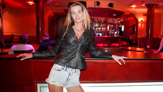 Blonde MILF's Wild Ride - секс видео онлайн YAY.PORN