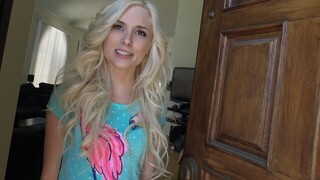 Смотри Petite Piper's Tiny Tits Get Played - лучшее порно YAY.PORN