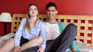 Marc Wallace Interviews Savannah Camon Before Sex - секс видео онлайн YAY.PORN