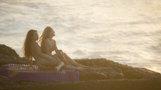 Смотри Beautiful Lesbian Action (2013) - лучшее порно YAY.PORN