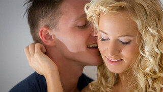 Смотри City Seduction with Kiara - лучшее порно YAY.PORN