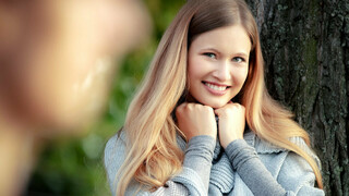 Смотри Exclusive Interview: Stella Cardo Gets Naughty - лучшее порно YAY.PORN