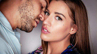 Смотри Passionate Kissing Leads to Hardcore Blowjob & Cumshot - лучшее порно YAY.PORN